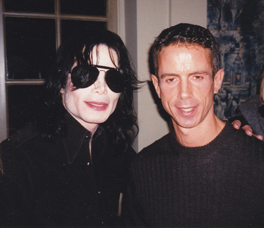 Michael Jackson and Peter Staley, 1998